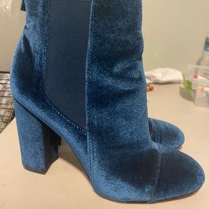 Velvet Sam Edelman heeled blue bootie. Size 7. In great condition